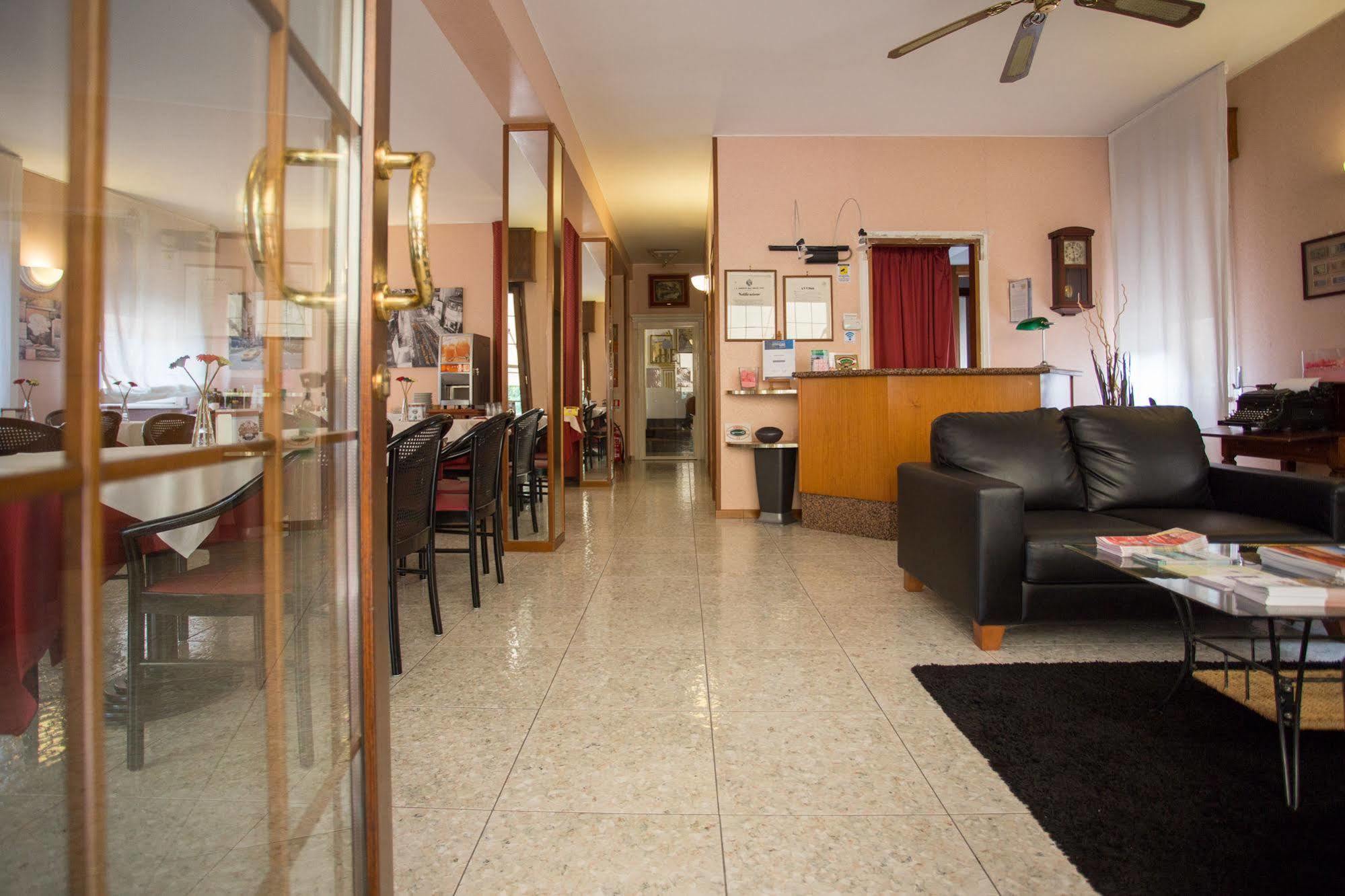Hotel Benacus Bardolino Extérieur photo