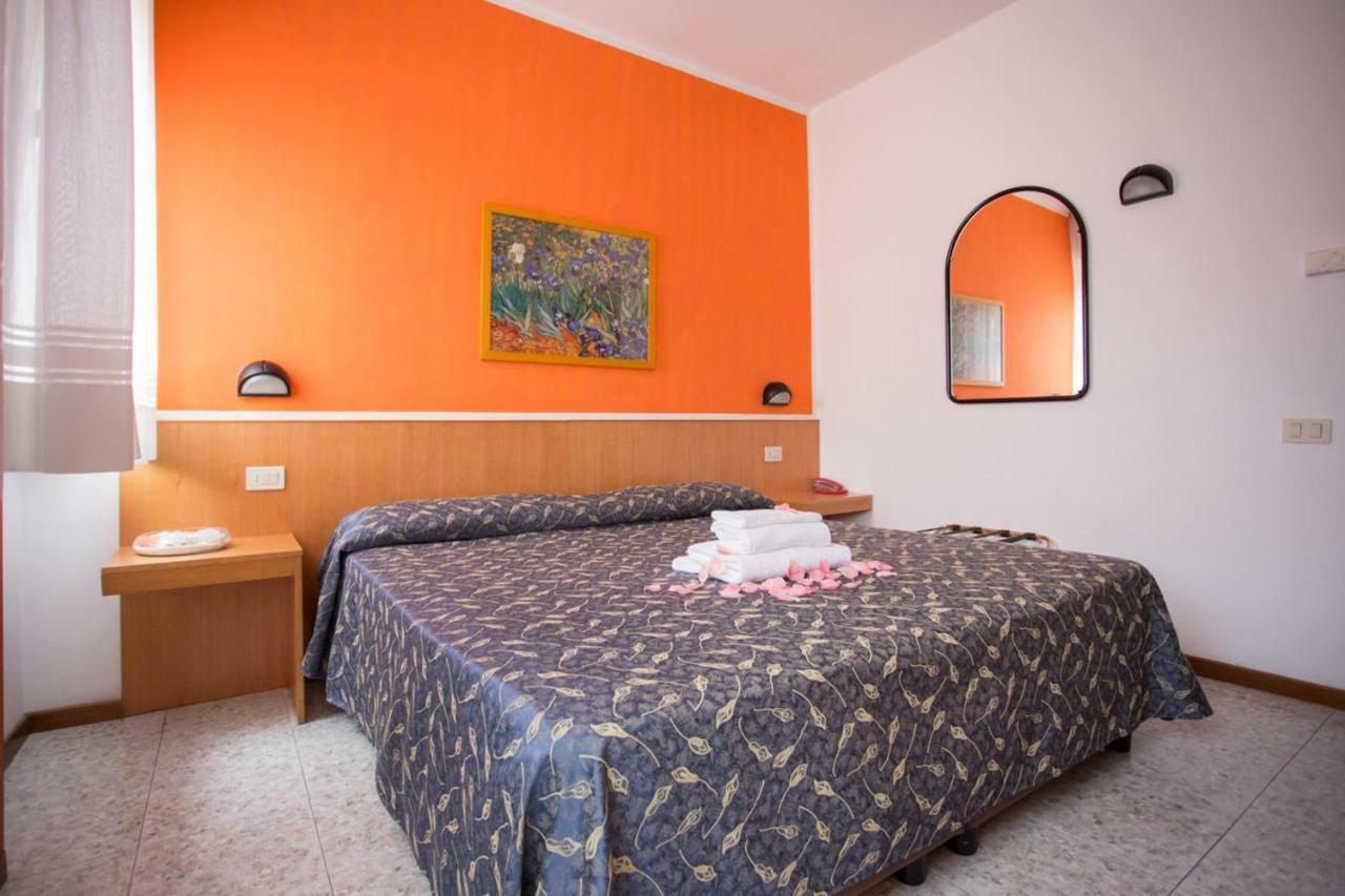 Hotel Benacus Bardolino Extérieur photo