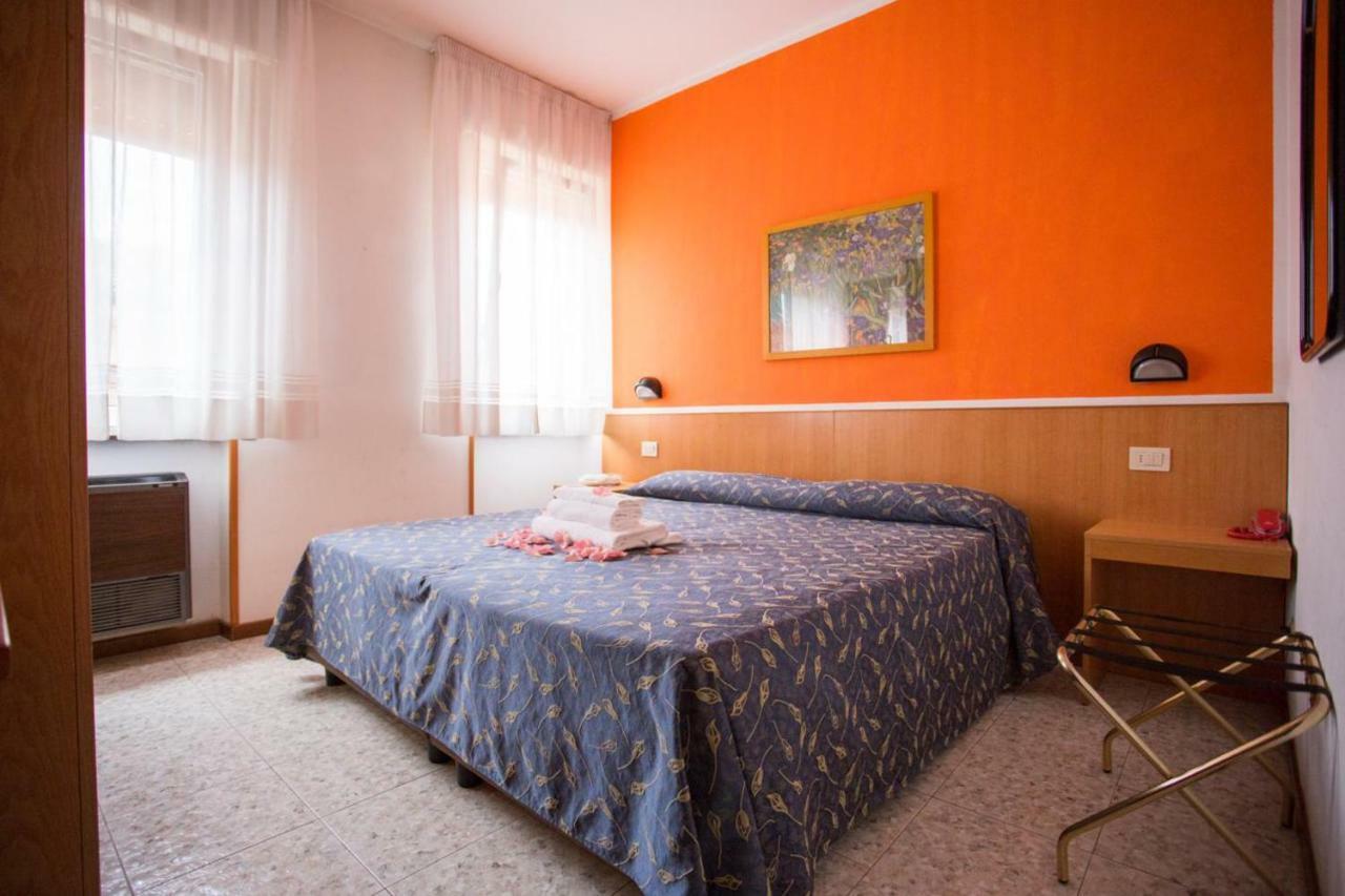 Hotel Benacus Bardolino Extérieur photo